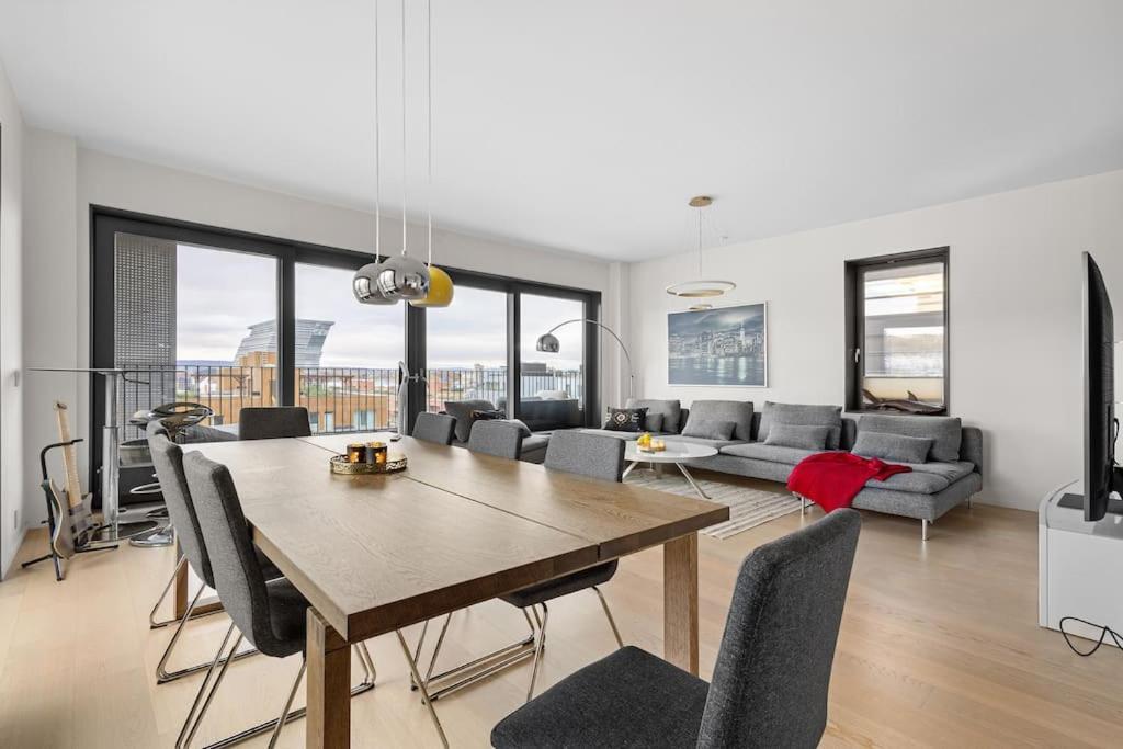 Modern 3Bed Room Sea View Apartment @ Oslo Barcode Екстер'єр фото