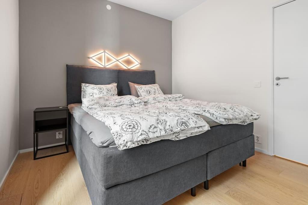 Modern 3Bed Room Sea View Apartment @ Oslo Barcode Екстер'єр фото