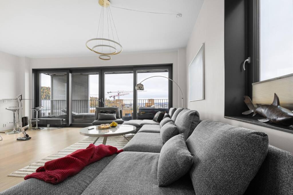 Modern 3Bed Room Sea View Apartment @ Oslo Barcode Екстер'єр фото