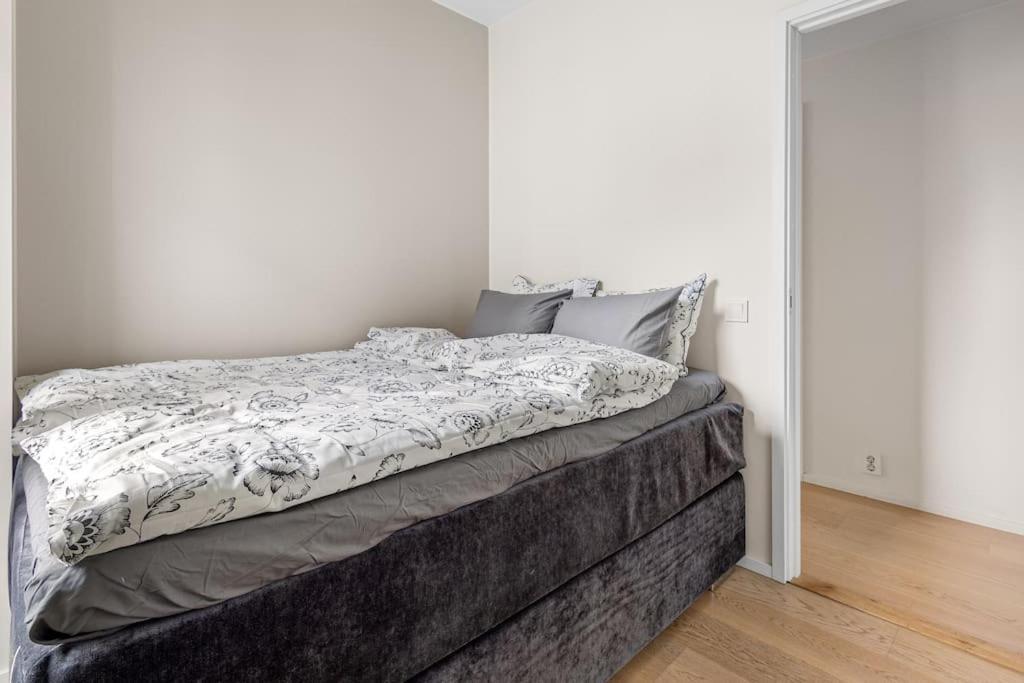 Modern 3Bed Room Sea View Apartment @ Oslo Barcode Екстер'єр фото